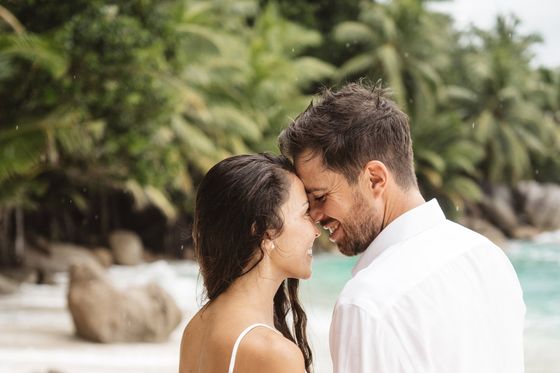 Bride and groom together on Félicité