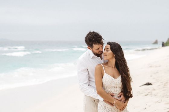 Bride and groom together on Félicité