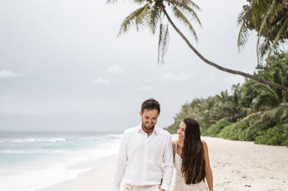 Bride and groom together on Félicité