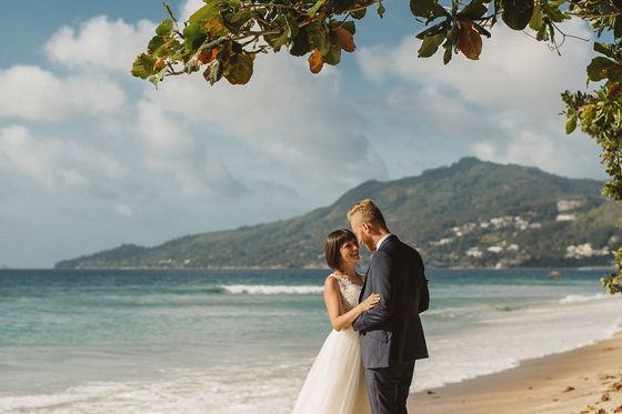 Bride and groom together in the Seychelles