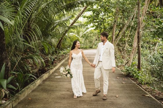 Bride and groom together on Félicité