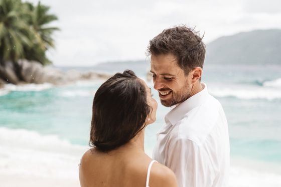 Bride and groom together on Félicité