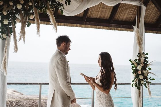Bride and groom together on Félicité