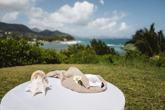 Wedding details on Mahé
