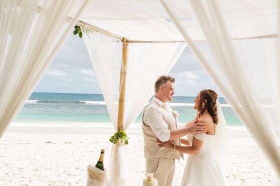 Wedding details on Mahé