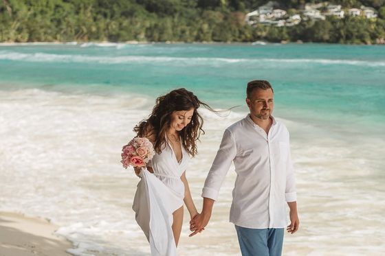 Bride and groom together in the Seychelles
