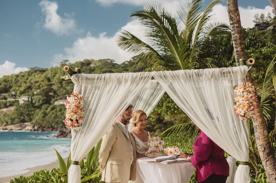 Bride and groom together on Mahé