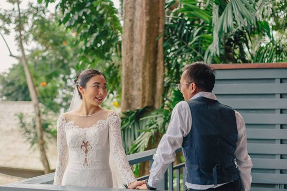 Bride and groom together in the Seychelles